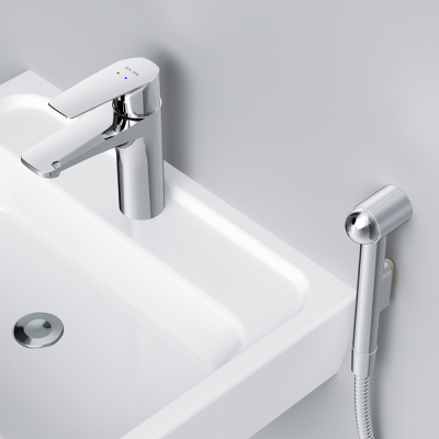 AM.PM Gem Смеситель для раковины с гигиеническим душем F90A03000 от интернет-магазина Purezza 